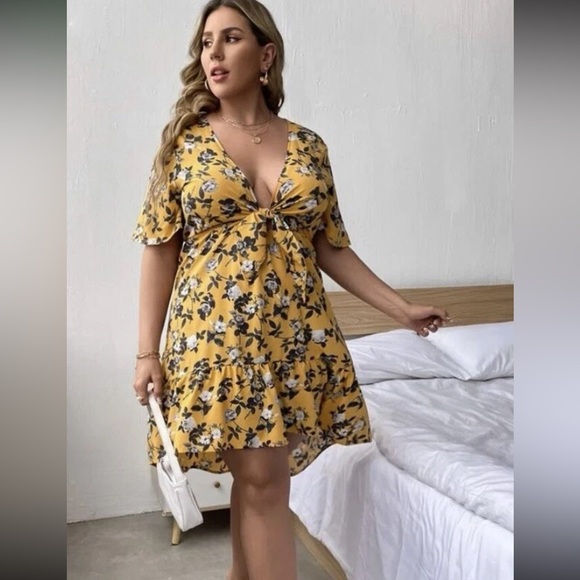SHEIN Dresses & Skirts - SHEIN Yellow Floral Mini Dress
